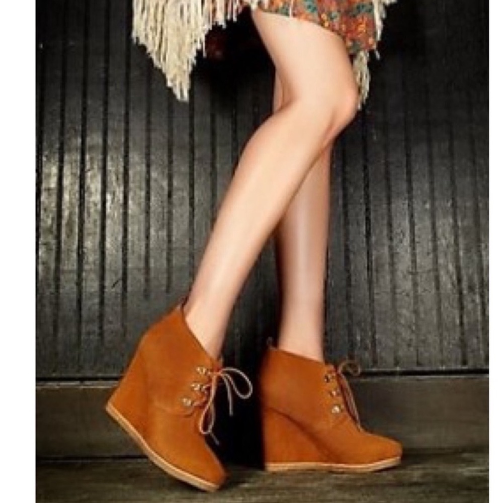 Steve Madden Tanngoo Brown Suede Ankle Boots 9.5